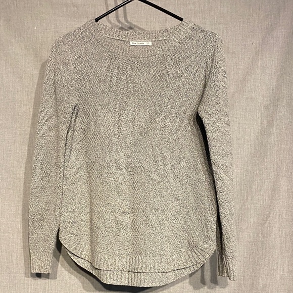 Pink Clover Heathered Gray Women's Sweater - Picture 1 of 3